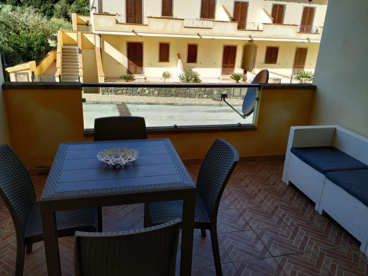 La Caletta Di Dany Lägenhet Castelsardo Exteriör bild